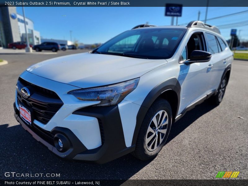 Crystal White Pearl / Slate Black 2023 Subaru Outback 2.5i Premium
