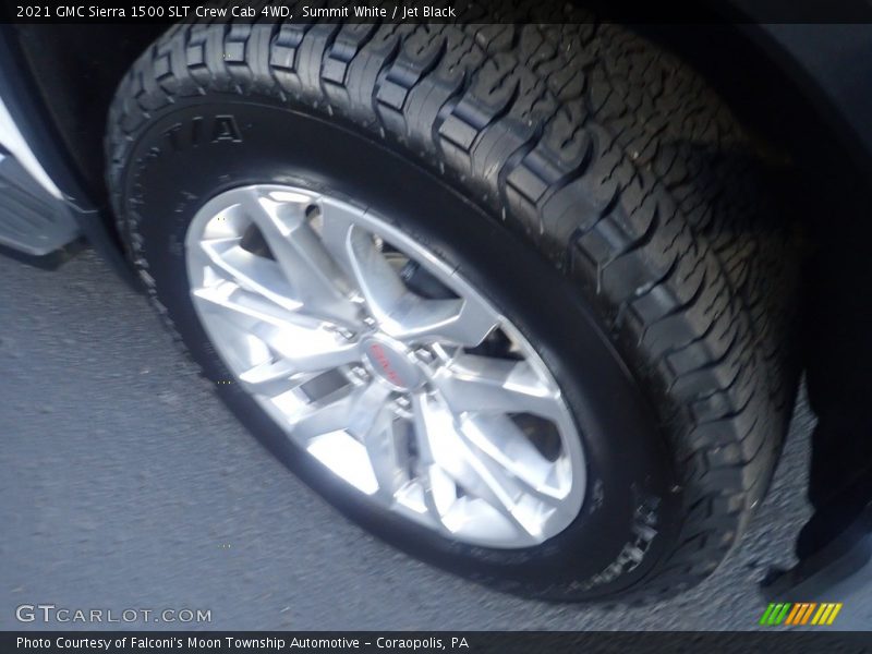 Summit White / Jet Black 2021 GMC Sierra 1500 SLT Crew Cab 4WD