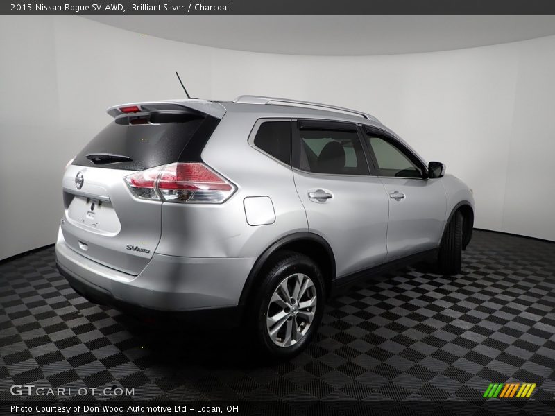 Brilliant Silver / Charcoal 2015 Nissan Rogue SV AWD