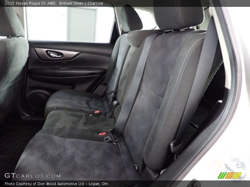 Brilliant Silver / Charcoal 2015 Nissan Rogue SV AWD