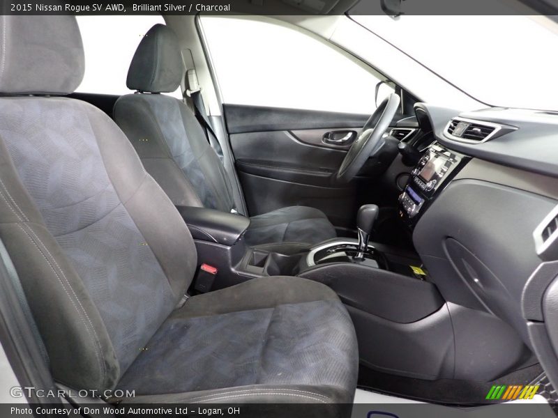Brilliant Silver / Charcoal 2015 Nissan Rogue SV AWD