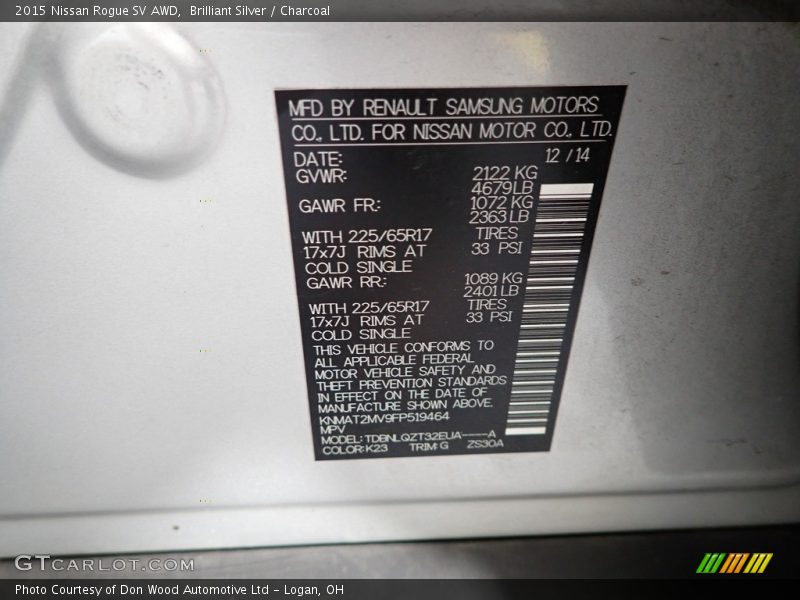 Brilliant Silver / Charcoal 2015 Nissan Rogue SV AWD