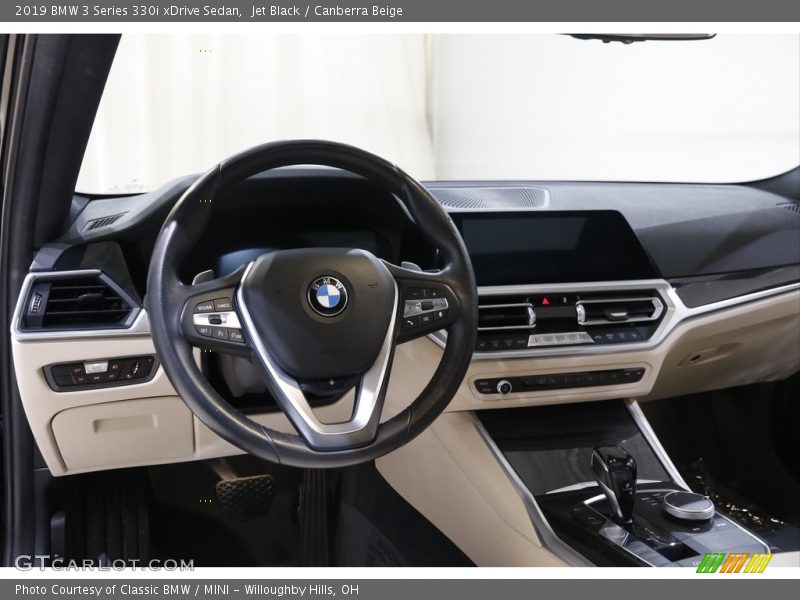 Dashboard of 2019 3 Series 330i xDrive Sedan