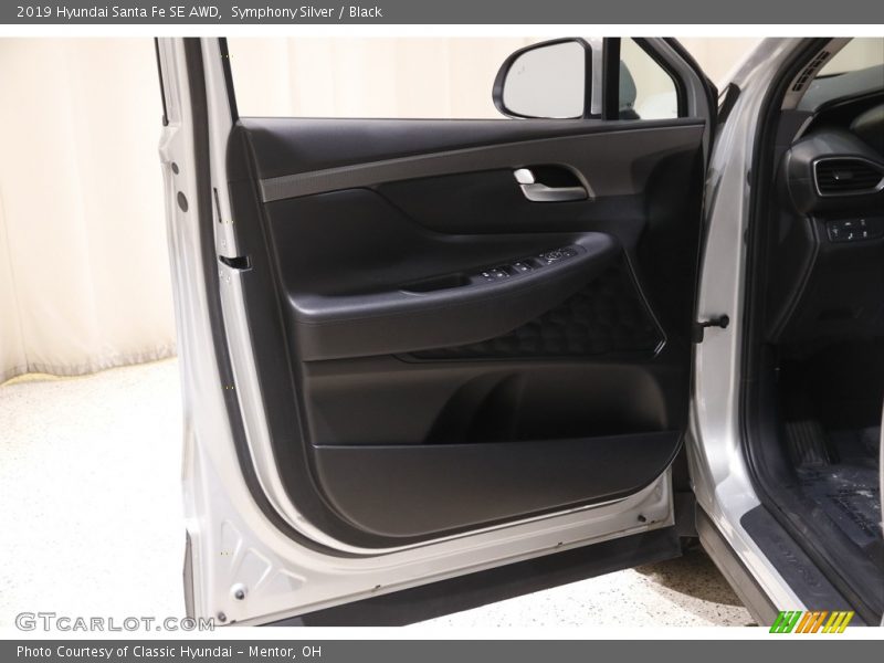 Symphony Silver / Black 2019 Hyundai Santa Fe SE AWD