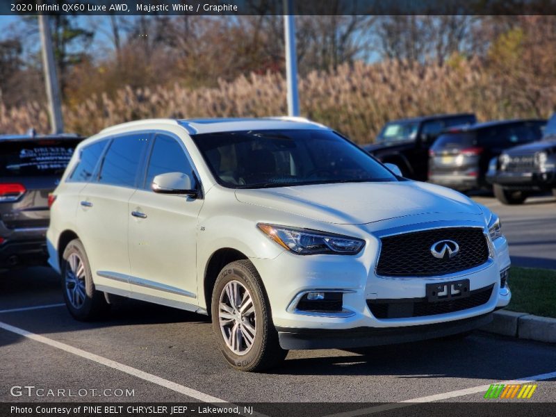 Front 3/4 View of 2020 QX60 Luxe AWD