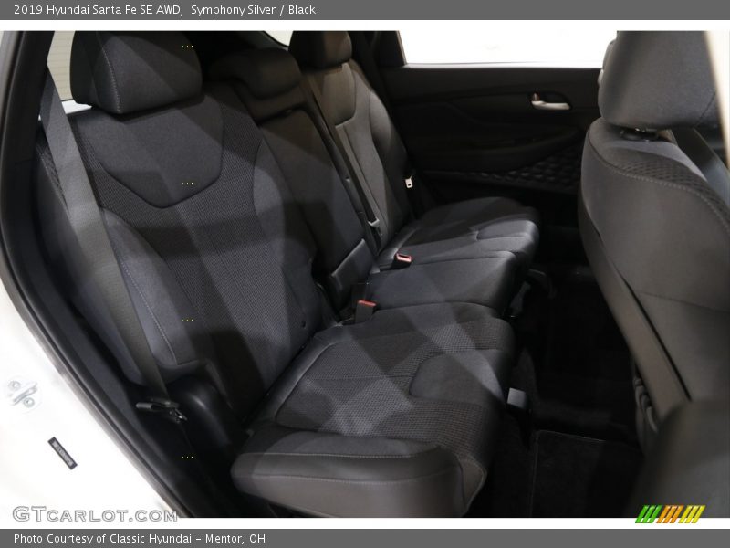Symphony Silver / Black 2019 Hyundai Santa Fe SE AWD