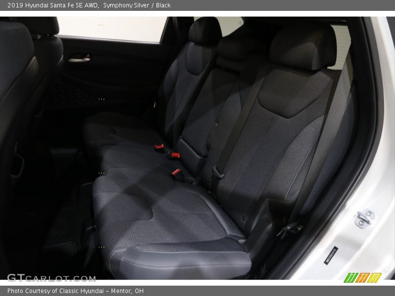 Symphony Silver / Black 2019 Hyundai Santa Fe SE AWD