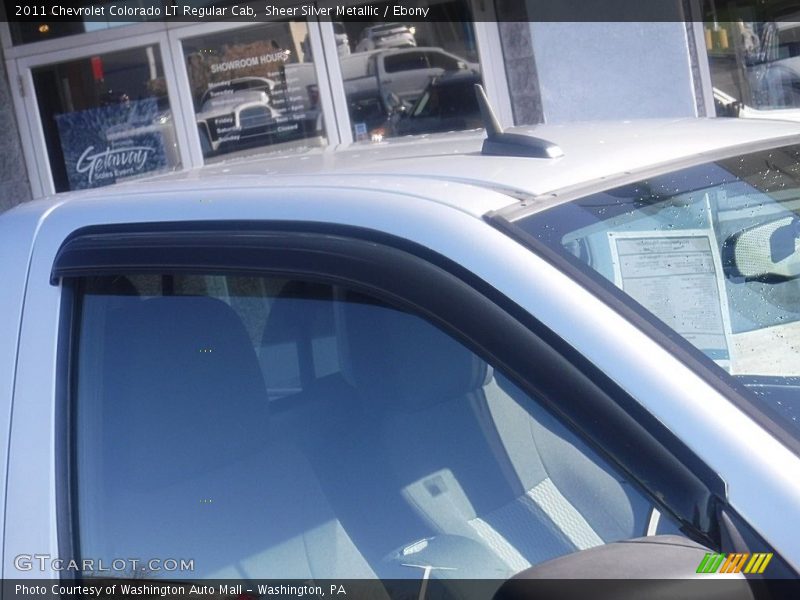 Sheer Silver Metallic / Ebony 2011 Chevrolet Colorado LT Regular Cab