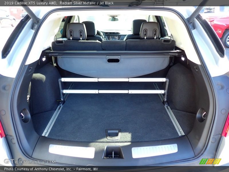 Radiant Silver Metallic / Jet Black 2019 Cadillac XT5 Luxury AWD