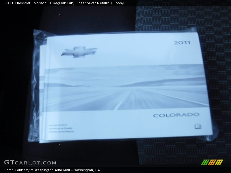 Sheer Silver Metallic / Ebony 2011 Chevrolet Colorado LT Regular Cab