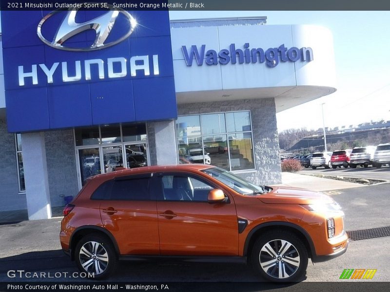 Sunshine Orange Metallic / Black 2021 Mitsubishi Outlander Sport SE