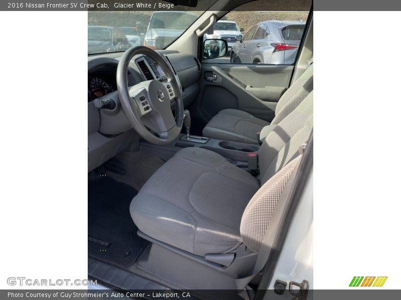Glacier White / Beige 2016 Nissan Frontier SV Crew Cab