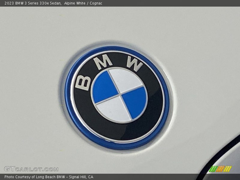 Alpine White / Cognac 2023 BMW 3 Series 330e Sedan