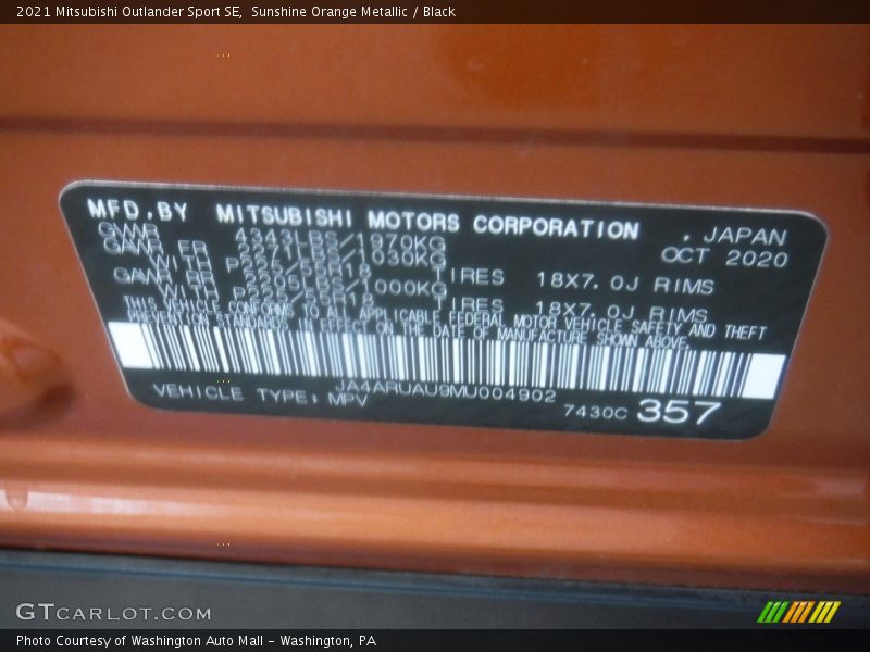 Sunshine Orange Metallic / Black 2021 Mitsubishi Outlander Sport SE