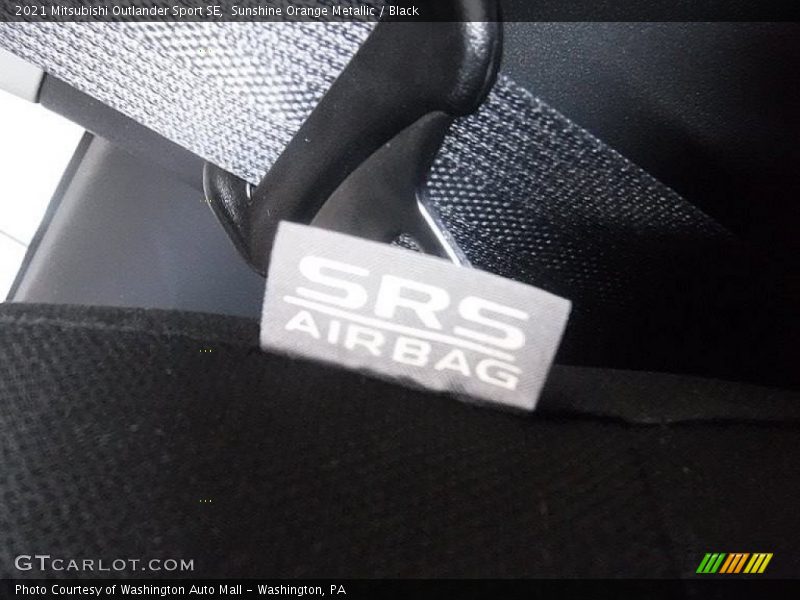 Sunshine Orange Metallic / Black 2021 Mitsubishi Outlander Sport SE