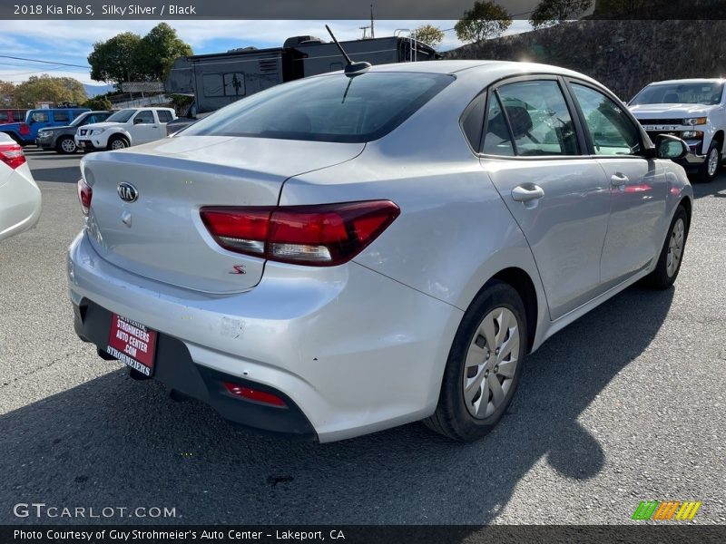 Silky Silver / Black 2018 Kia Rio S
