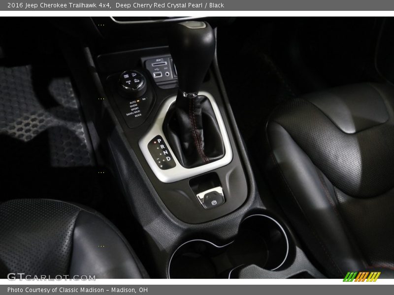 Deep Cherry Red Crystal Pearl / Black 2016 Jeep Cherokee Trailhawk 4x4