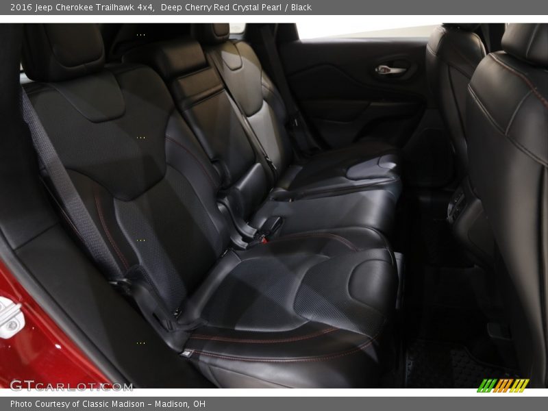 Deep Cherry Red Crystal Pearl / Black 2016 Jeep Cherokee Trailhawk 4x4