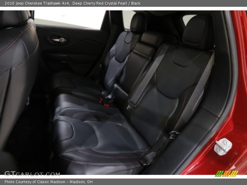 Deep Cherry Red Crystal Pearl / Black 2016 Jeep Cherokee Trailhawk 4x4