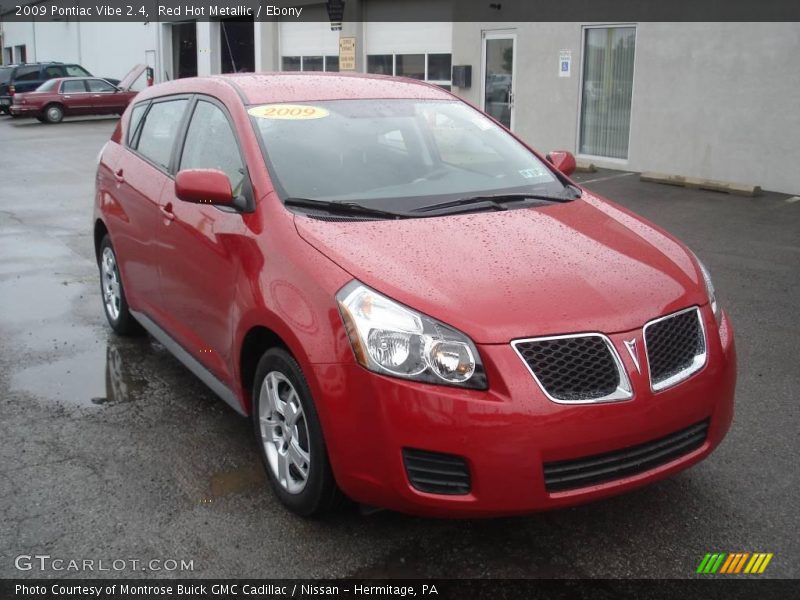 Red Hot Metallic / Ebony 2009 Pontiac Vibe 2.4