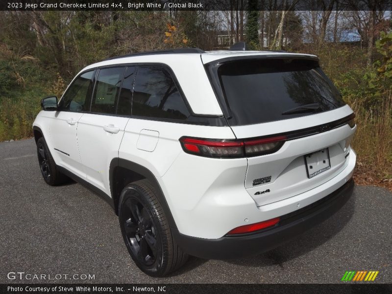 Bright White / Global Black 2023 Jeep Grand Cherokee Limited 4x4