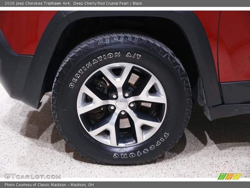 Deep Cherry Red Crystal Pearl / Black 2016 Jeep Cherokee Trailhawk 4x4