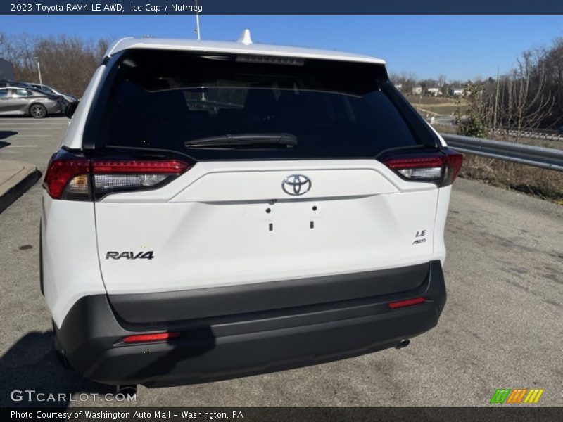Ice Cap / Nutmeg 2023 Toyota RAV4 LE AWD