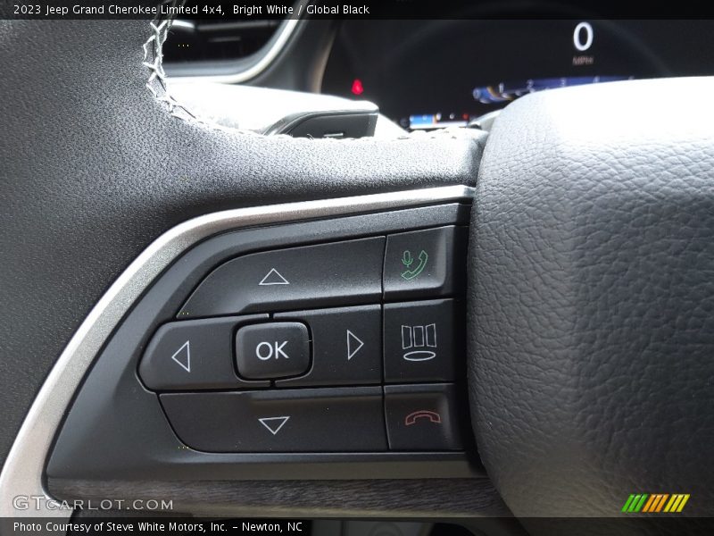 Bright White / Global Black 2023 Jeep Grand Cherokee Limited 4x4