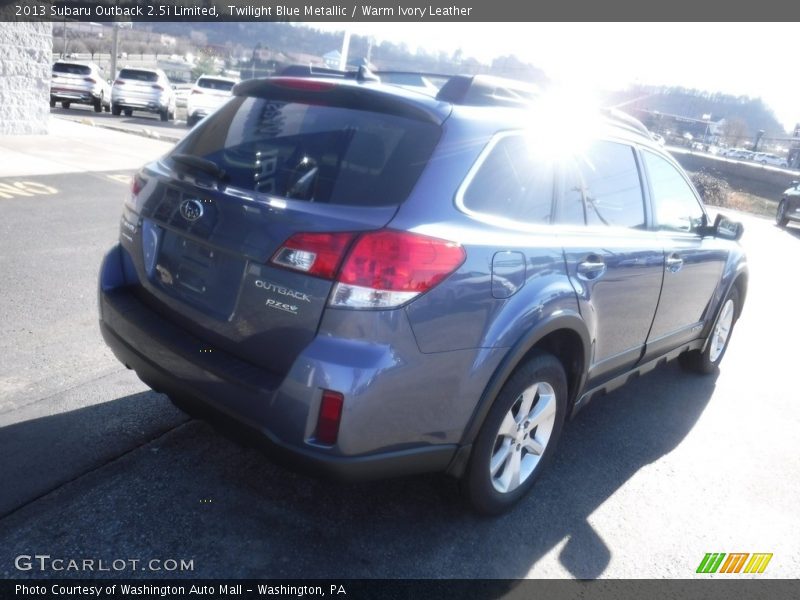 Twilight Blue Metallic / Warm Ivory Leather 2013 Subaru Outback 2.5i Limited