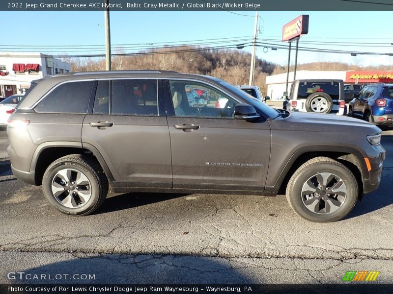 Baltic Gray Metallic / Global Black/Wicker Beige 2022 Jeep Grand Cherokee 4XE Hybrid