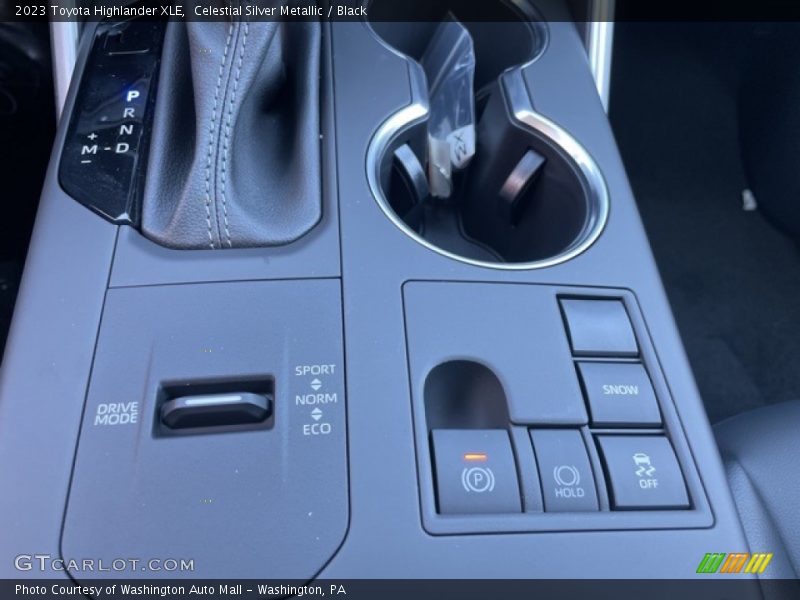 Celestial Silver Metallic / Black 2023 Toyota Highlander XLE