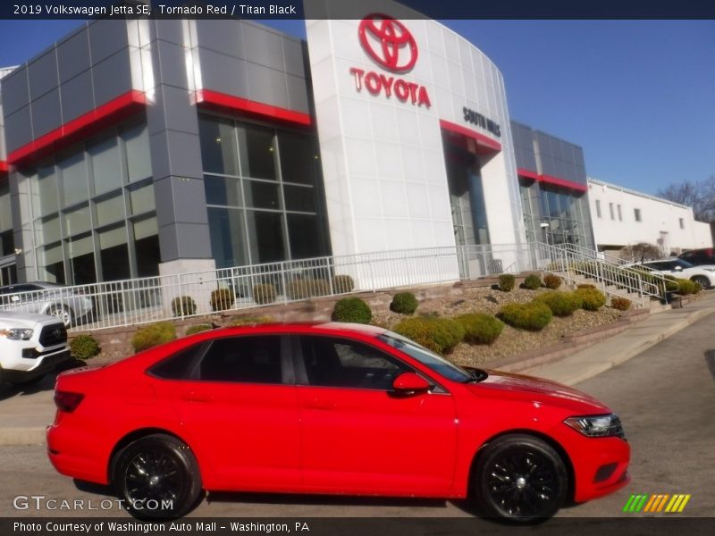 Tornado Red / Titan Black 2019 Volkswagen Jetta SE