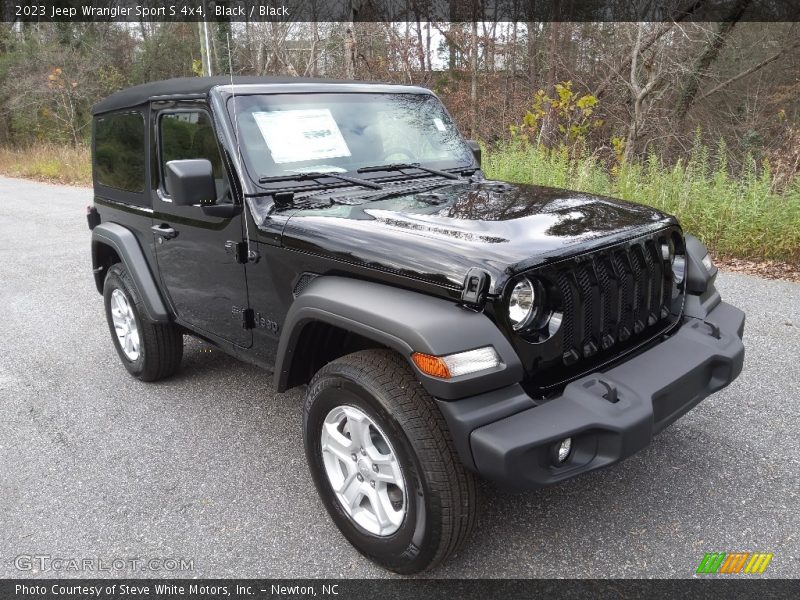 Front 3/4 View of 2023 Wrangler Sport S 4x4