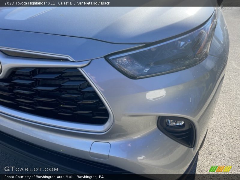 Celestial Silver Metallic / Black 2023 Toyota Highlander XLE