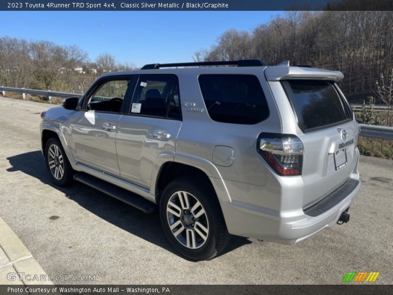 Classic Silver Metallic / Black/Graphite 2023 Toyota 4Runner TRD Sport 4x4
