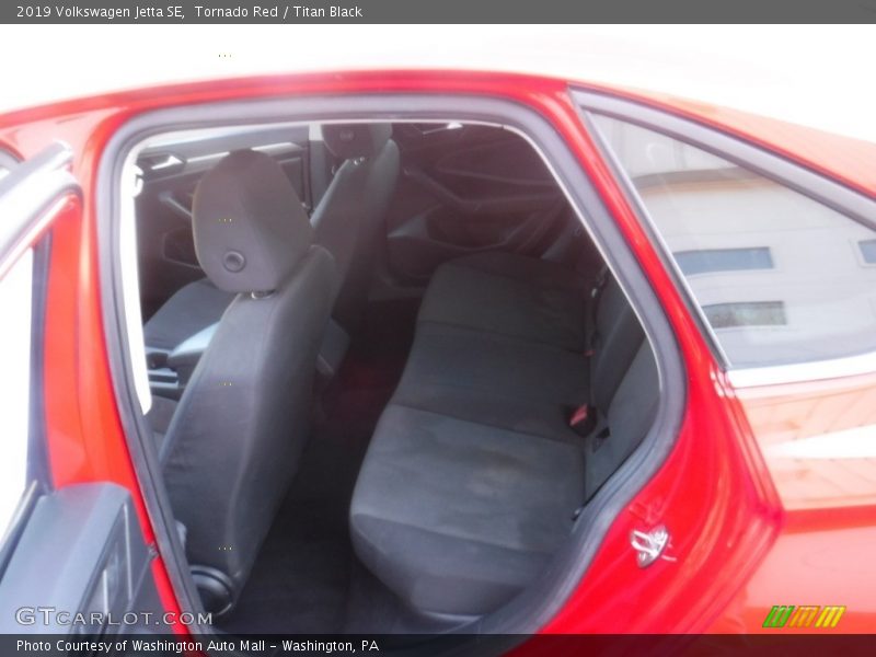 Tornado Red / Titan Black 2019 Volkswagen Jetta SE