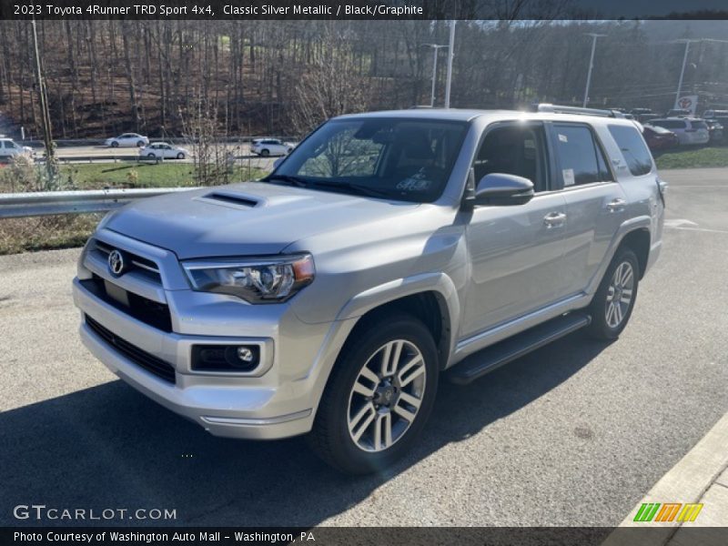 Classic Silver Metallic / Black/Graphite 2023 Toyota 4Runner TRD Sport 4x4