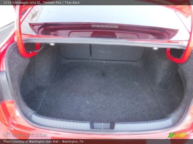 Tornado Red / Titan Black 2019 Volkswagen Jetta SE