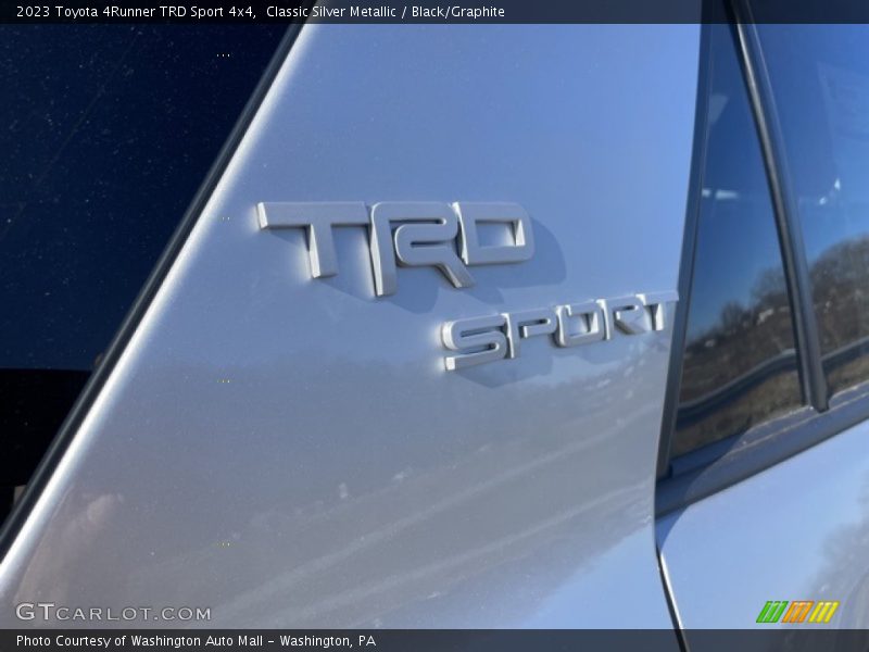 Classic Silver Metallic / Black/Graphite 2023 Toyota 4Runner TRD Sport 4x4