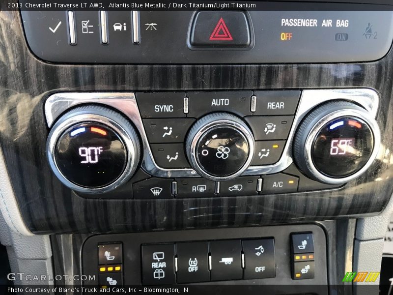 Atlantis Blue Metallic / Dark Titanium/Light Titanium 2013 Chevrolet Traverse LT AWD