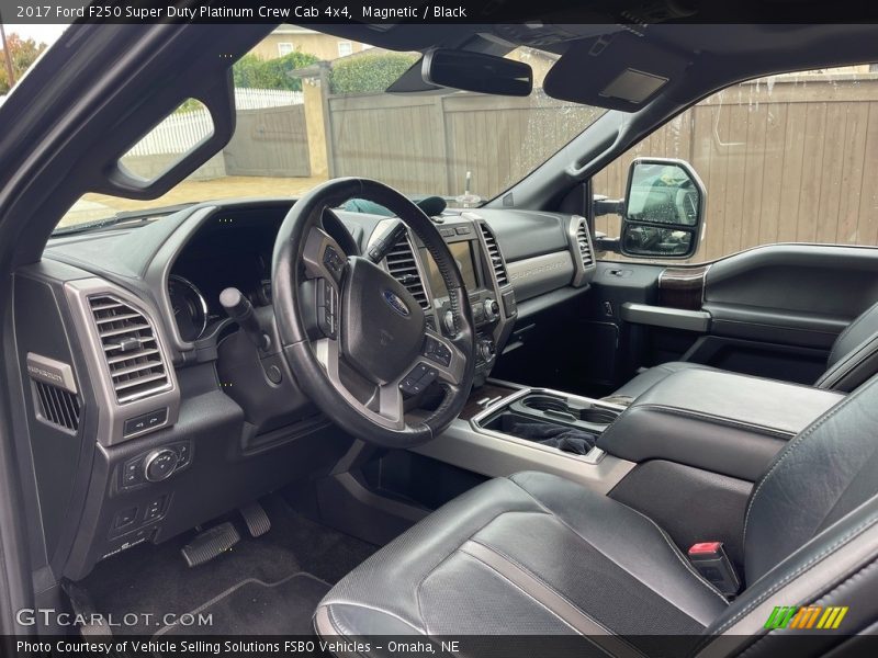 Magnetic / Black 2017 Ford F250 Super Duty Platinum Crew Cab 4x4