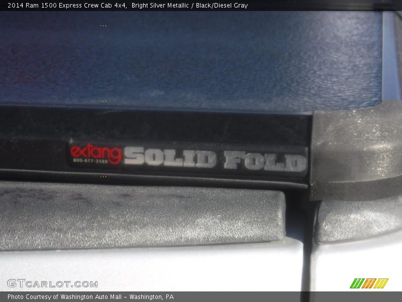 Bright Silver Metallic / Black/Diesel Gray 2014 Ram 1500 Express Crew Cab 4x4