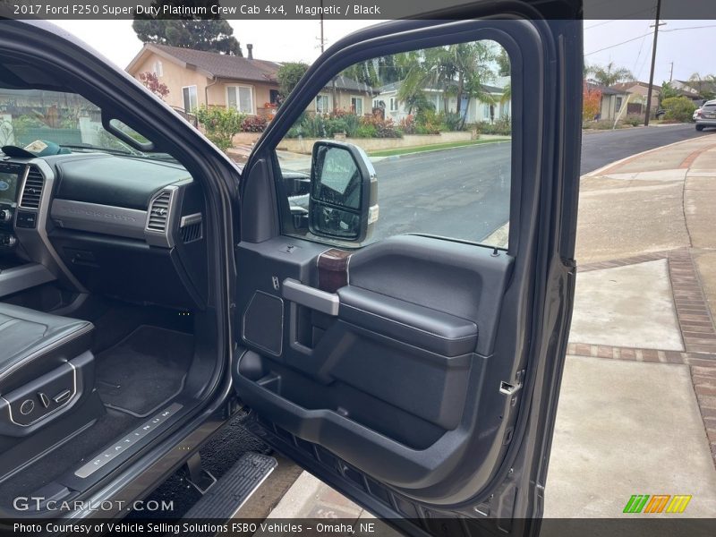 Magnetic / Black 2017 Ford F250 Super Duty Platinum Crew Cab 4x4
