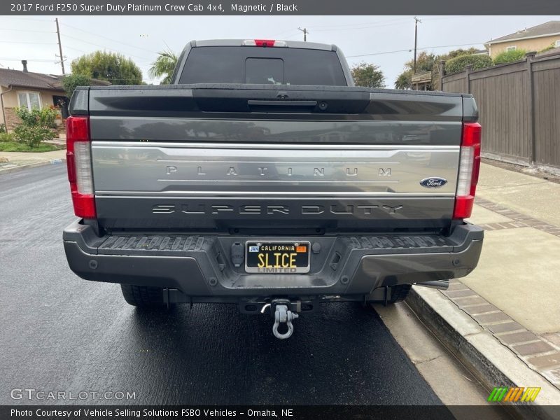Magnetic / Black 2017 Ford F250 Super Duty Platinum Crew Cab 4x4