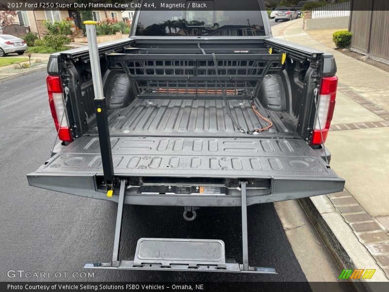 Magnetic / Black 2017 Ford F250 Super Duty Platinum Crew Cab 4x4