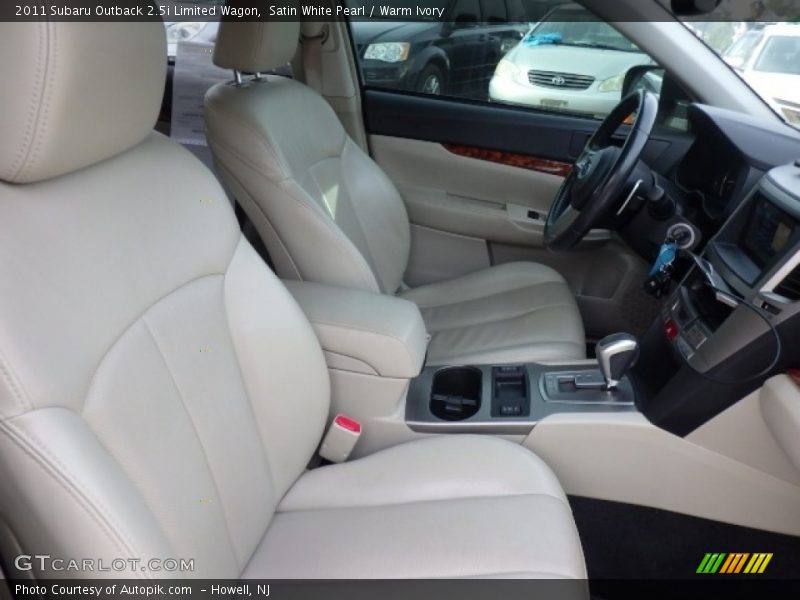 Satin White Pearl / Warm Ivory 2011 Subaru Outback 2.5i Limited Wagon