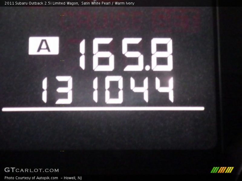 Satin White Pearl / Warm Ivory 2011 Subaru Outback 2.5i Limited Wagon