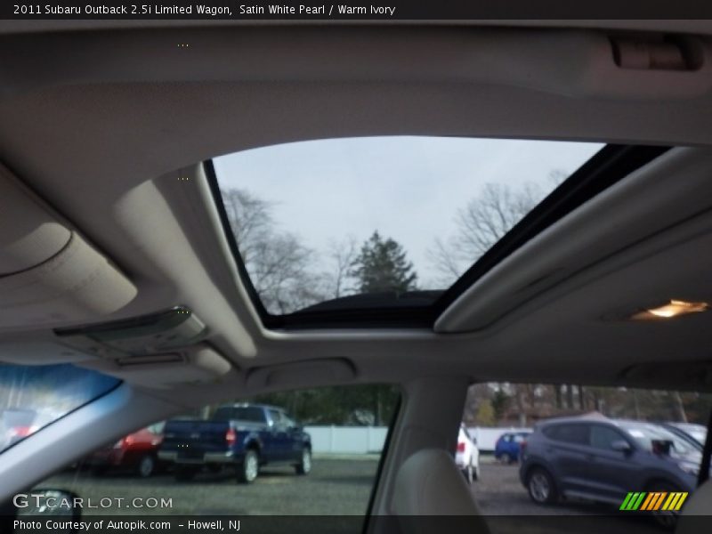 Satin White Pearl / Warm Ivory 2011 Subaru Outback 2.5i Limited Wagon