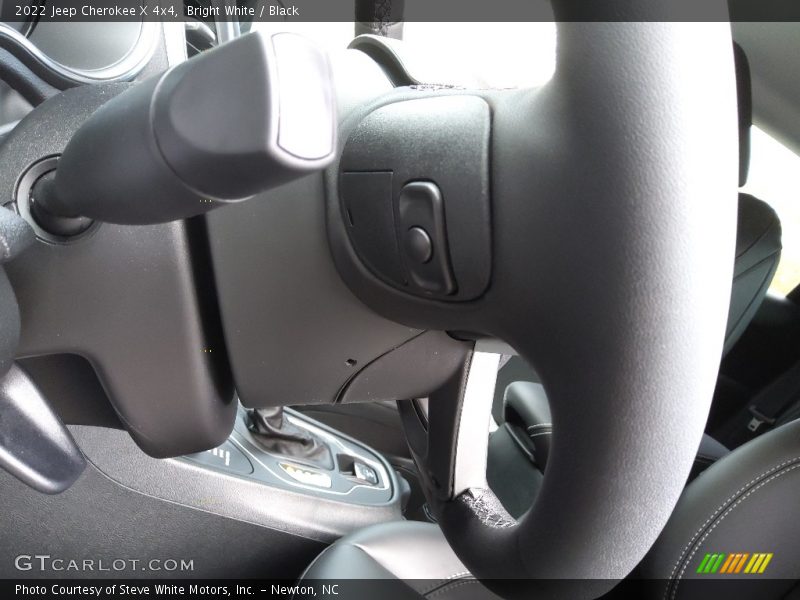 Bright White / Black 2022 Jeep Cherokee X 4x4