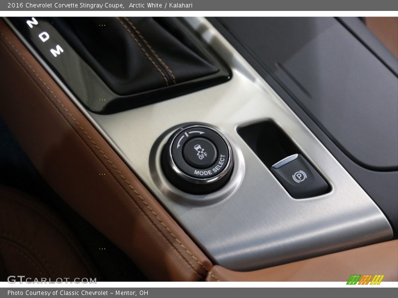 Arctic White / Kalahari 2016 Chevrolet Corvette Stingray Coupe